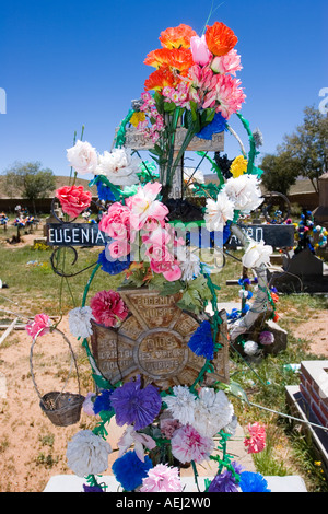 Une tombe dans le cimetière de Santa Catalina, Provincia de Buenos Aires Argentine c'est un cimetière typique de la région du nord-ouest du pays Banque D'Images