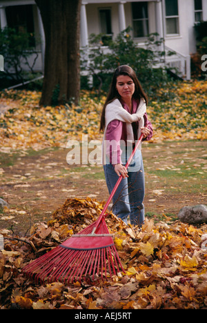 Young woman cleaning sol Banque D'Images