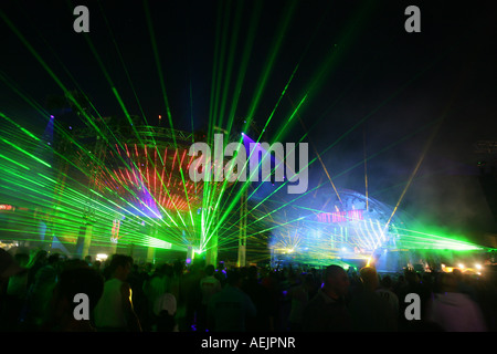 Au cours du spectacle 'nature'-techno-party près de Kastellaun , Rhénanie-Palatinat, Allemagne Banque D'Images