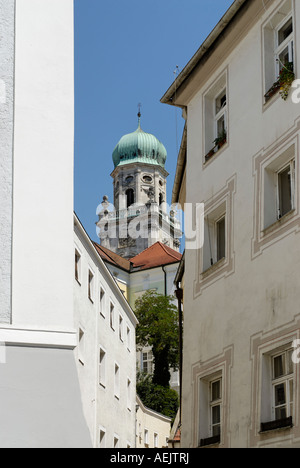 La Basse Bavière Passau Allemagne tower cathédrale St Stephan Banque D'Images