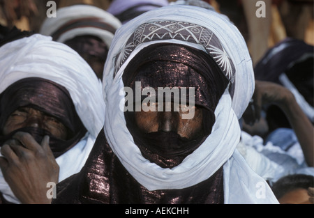 Mali Menaka près de Gao, les hommes de tribu Touareg Banque D'Images