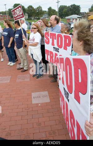 Le gouverneur du Michigan Jennifer Granholm assiste et fait la promotion de lois pour arrêter l'importation de déchets en provenance du Canada Banque D'Images
