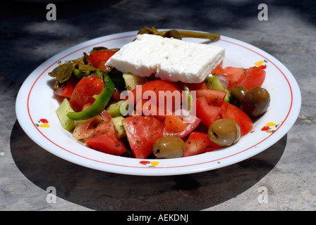 Salade grecque typique de feta Banque D'Images