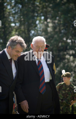 Dr Ian Paisley au mémorial de Thiepval service pour la bataille du premier jour de la Somme 1916 le 1er juillet 2007 Banque D'Images