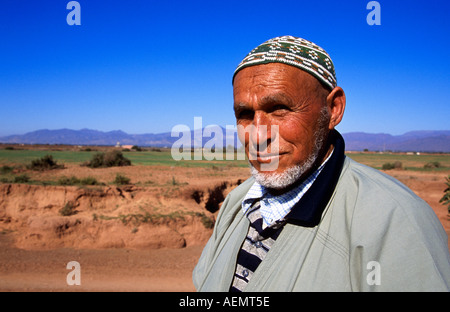 Berger berbère en costume traditionnel de l'ouest Afrique du Sud Maroc Banque D'Images