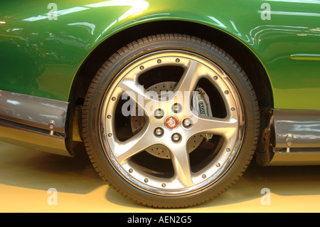 Jaguar XKR 2002 James Bond pour le film 2002 'Die Another Day'. XMO-772 Banque D'Images