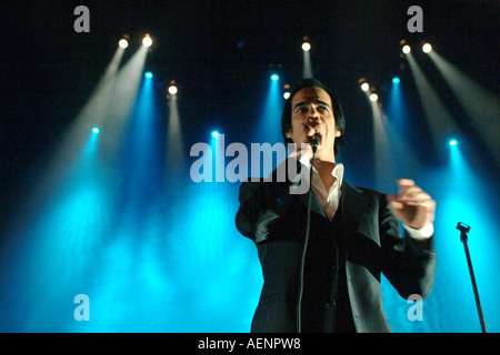 Nick Cave and the Bad Seeds en concert, Brixton Academy, Novembre 2004 Banque D'Images