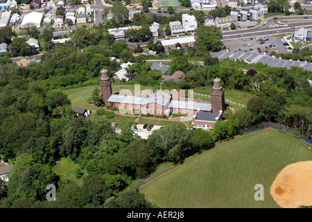 Vue aérienne de feux de lits jumeaux, d'un phare historique dans la région des hautes terres, New Jersey, USA Banque D'Images