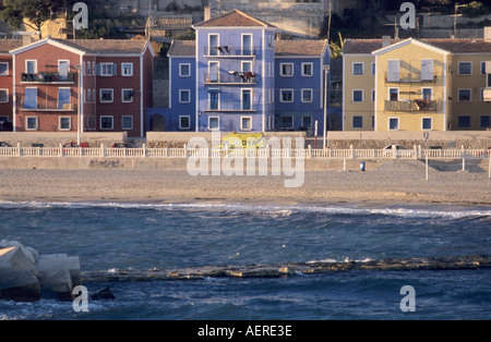 Entrée du port de pêche de Villajoyosa, Province d'Alicante, Costa Blanca, Valencia, Espagne Banque D'Images