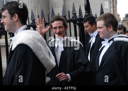 Les étudiants diplômés à l'Université de Cambridge Diplômes 2007. Banque D'Images