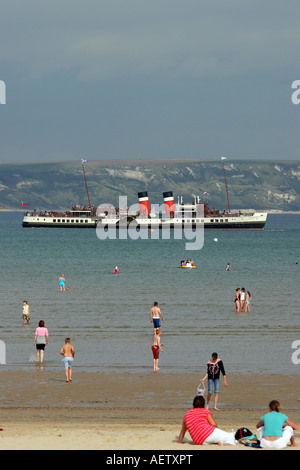 Le Waverley vapeur à aubes dans la baie de Weymouth Weymouth, laissant aller à Swanage Banque D'Images