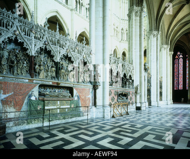 Sculptures sur écran choeur Cathédrale Notre Dame d'Amiens Amiens FRANCE au Patrimoine Mondial Banque D'Images