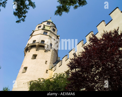 Burg Hasegg castle tower Mint Hall en Tyrol Tyrol Autriche EU europe Billet visites musée extérieur coin ar architecte défense Banque D'Images