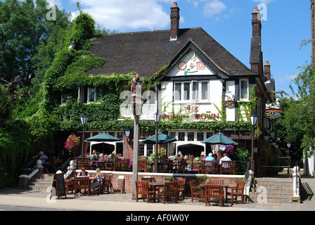 The Rose & Crown Pub, Kew, London Borough of Richmond upon Thames, Greater London, Angleterre, Royaume-Uni Banque D'Images