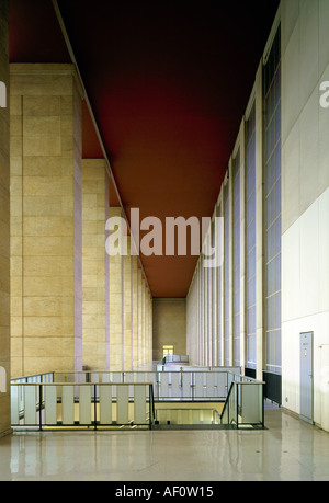 Flughafen Tempelhof, Berlin, Abfertigungshalle Seitengang, Banque D'Images