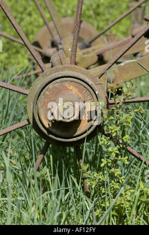 La rouille de l'équipement agricole agricole Union semoir Gressenhall farm Rural Life Museum Norfolk UK Banque D'Images