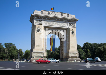 De Triomphe, Arcul de Triumf, Piata Arcul de Triumf, Sos Kiseleff, Bucarest, Roumanie Banque D'Images