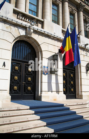 L'ancien Comité Central du Parti Communiste, Place de la Révolution, Bucarest, Roumanie Banque D'Images
