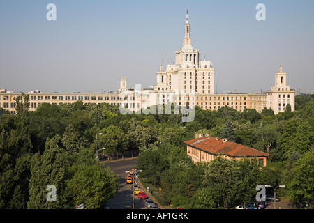 Casa Scanteii aussi connu comme Casa place Presei Libere, Maison de la presse libre, Piata place Presei Libere, Bucarest, Roumanie Banque D'Images