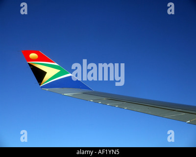 Le drapeau national de la République d'Afrique du Sud décrite sur le winglet of a South African Airways Airbus A340 600 avions Banque D'Images