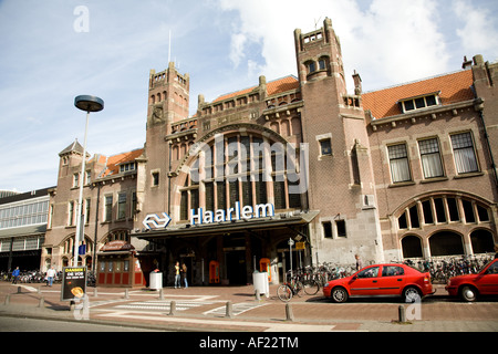 La gare centrale, Haarlem, Pays-Bas Banque D'Images
