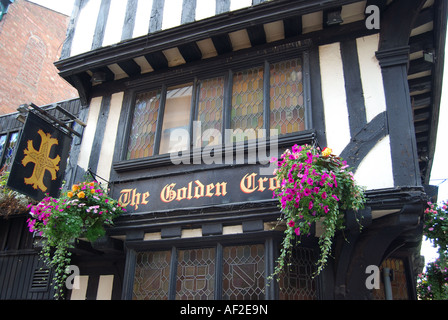17ème siècle la croix d'or Pub, Hay Lane, Coventry, West Midlands, England, United Kingdom Banque D'Images