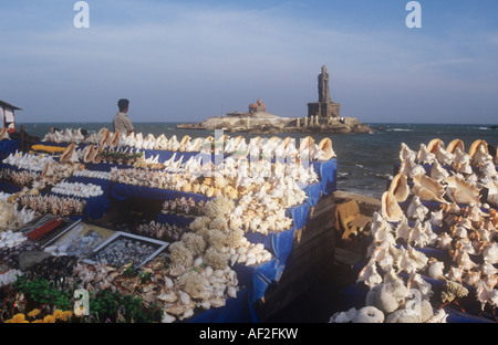 Sea Shell bloquer en bordure de mer en Kanykumari, Cap Comorin, dans le sud de l'Inde. Banque D'Images