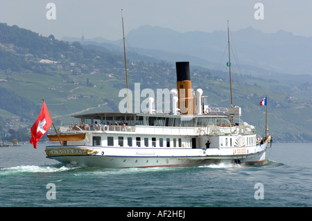 Lausanne, bateau à aubes bateau à passagers, ferry, le lac de Genève, le Lac Léman, Vaud, Suisse Banque D'Images