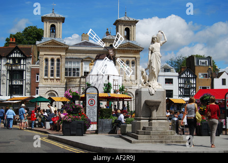 Market place, Kingston upon Thames, Royal Borough of Kingston upon Thames, Greater London, Angleterre, Royaume-Uni Banque D'Images