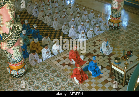 Le Saint Président du Cao Dai, temple, Vietnam, Tay Ninh Banque D'Images