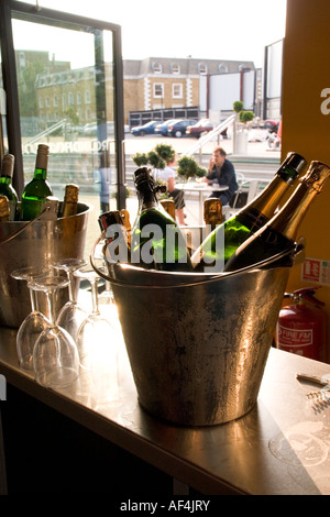 Café et Bar Roundhouse à Camden Banque D'Images