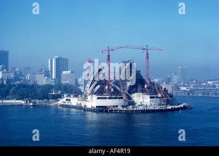 Sydney Opera House en construction Vue du port en septembre 1965, la Nouvelle-Galles du Sud Australie Banque D'Images