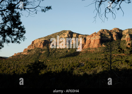 La route de Oak Creek de Sedona, l'autoroute 179, à l'aube Banque D'Images