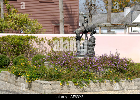 Windows avec les boîtes à fleurs la vieille ville quartier commerçant à St Augustine en Floride Fl Banque D'Images