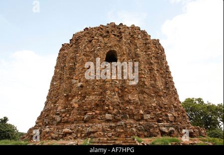 L'Alai inachevé Minar tour au plus grand complexe Qutb Minar Delhi Inde Banque D'Images