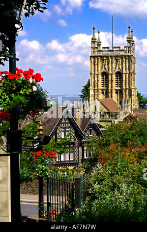 Prieuré de Great Malvern et Abbey Hotel. L'architecture traditionnelle. Angleterre Worcestershire Banque D'Images