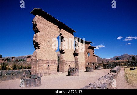 Vestiges du Temple de Viracocha à Raqchi Cusco Pérou Banque D'Images