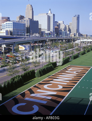 (©SIGNE GÉANT Cincinnati Bengals de CINCINNATI 1997) PRATIQUE TERRAIN DE FOOTBALL À L'EXTÉRIEUR STADE PAUL BROWN CINCINNATI OHIO USA Banque D'Images