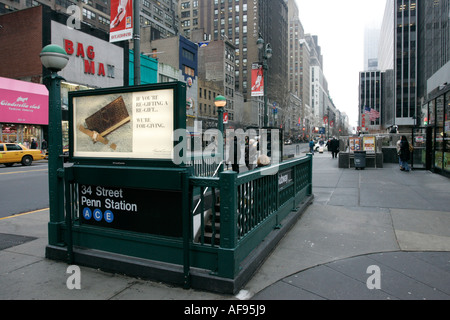 34e rue à l'entrée de métro penn station new york city new york USA Banque D'Images