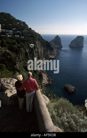 Italie,Italien,Ouest sud de l'Europe du Sud,Europe,Europe,Europe,Union européenne,UE,UE,Latin,Ile de Capri,Mer Tyrrhénienne,eau,Jardins d'Auguste vue,F Banque D'Images