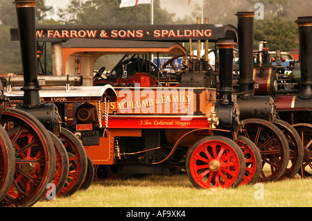 Le moteur à vapeur les roues des ailes et de la vapeur à afficher dans le Suffolk rougham UK 2006 Banque D'Images