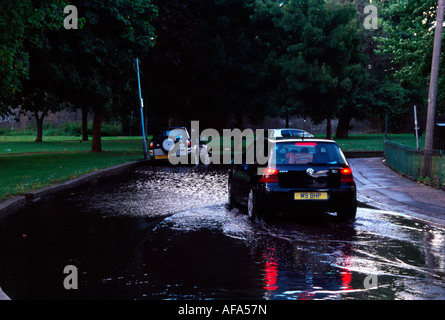 Les inondations à Chiswick Chiswick, commune Retour à l'ouest de Londres, Angleterre, Royaume-Uni Banque D'Images