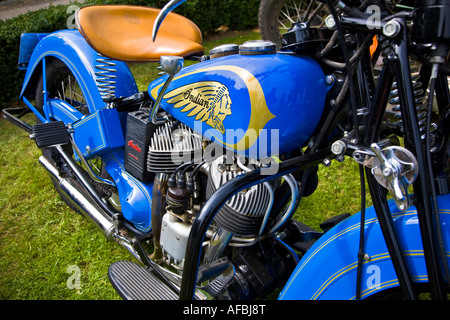 Gros plan d'une Indian Scout 741 moto classique. Goodwood Revival West Sussex UK 2007 Banque D'Images