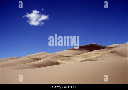 Nuages au-dessus de dunes Great Sand Dunes National Park Colorado USA Banque D'Images