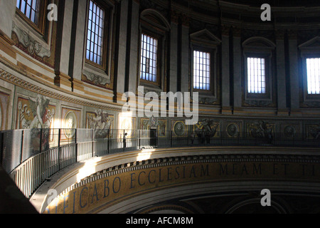 Intérieur de la coupole de la Basilique St Pierre, Vatican. Banque D'Images