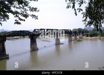 Géographie / voyages, Thaïlande, Tamarkan, Kanchanaburi, pont au-dessus de la rivière Kwai, Banque D'Images
