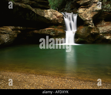 Cascades, Hocking Hills, Ohio USA, par Willard Clay/Dembinsky Assoc Photo Banque D'Images