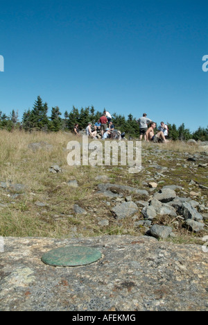 Us Geological Survey marqueur sur le sommet du mont Hale situé dans les Montagnes Blanches du New Hampshire USA Banque D'Images