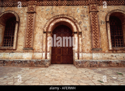 Église de la mission jésuite - San José de Chiquitos, BOLIVIE Banque D'Images