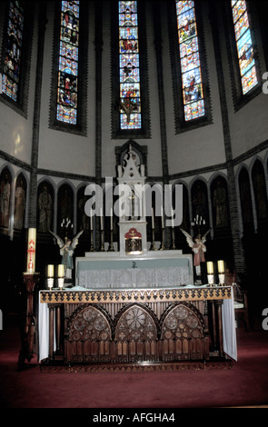 L'autel de la cathédrale catholique Myeong dong à Séoul, en Corée du Sud Banque D'Images